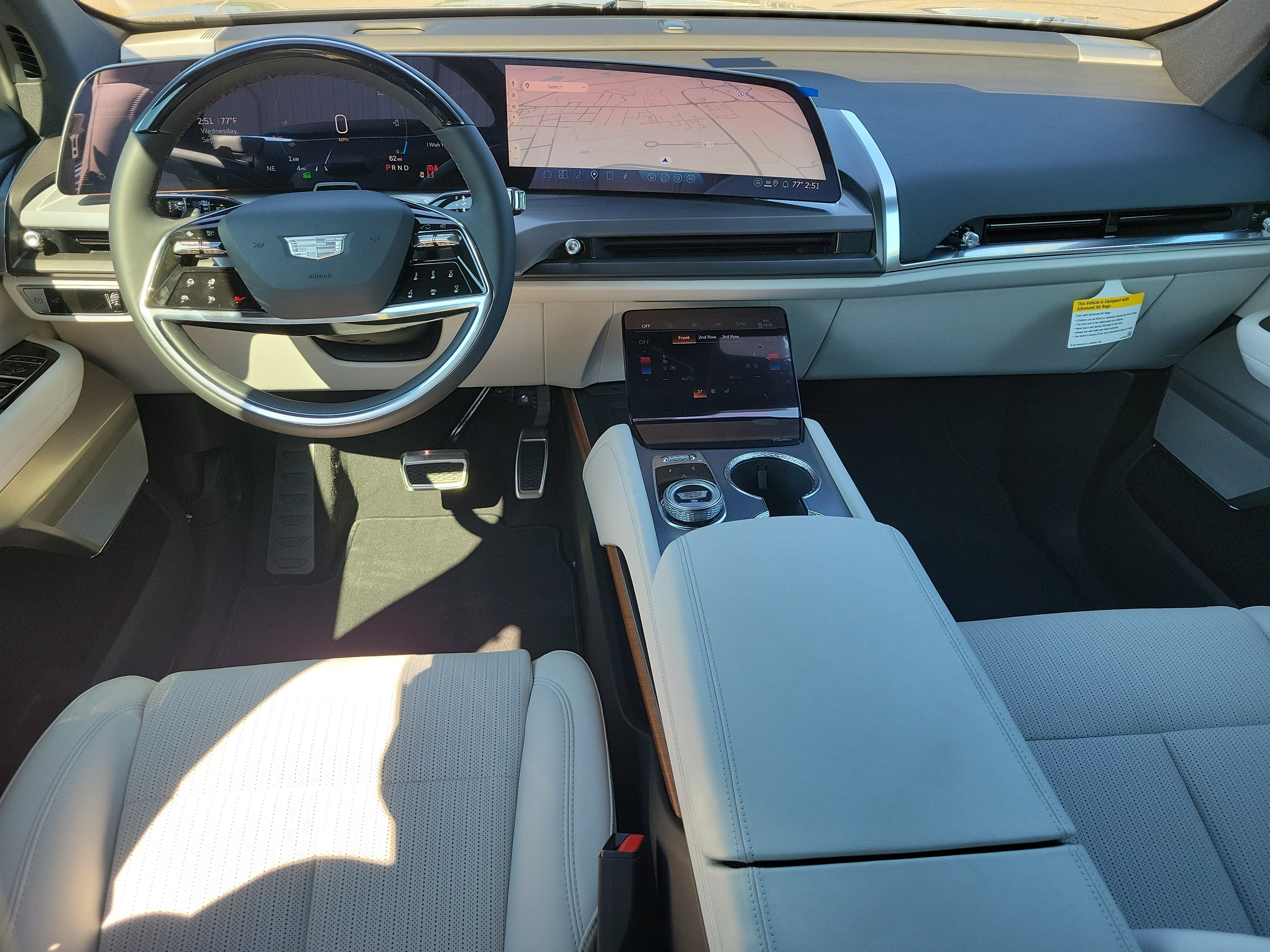 2026 Cadillac VISTIQ Luxury