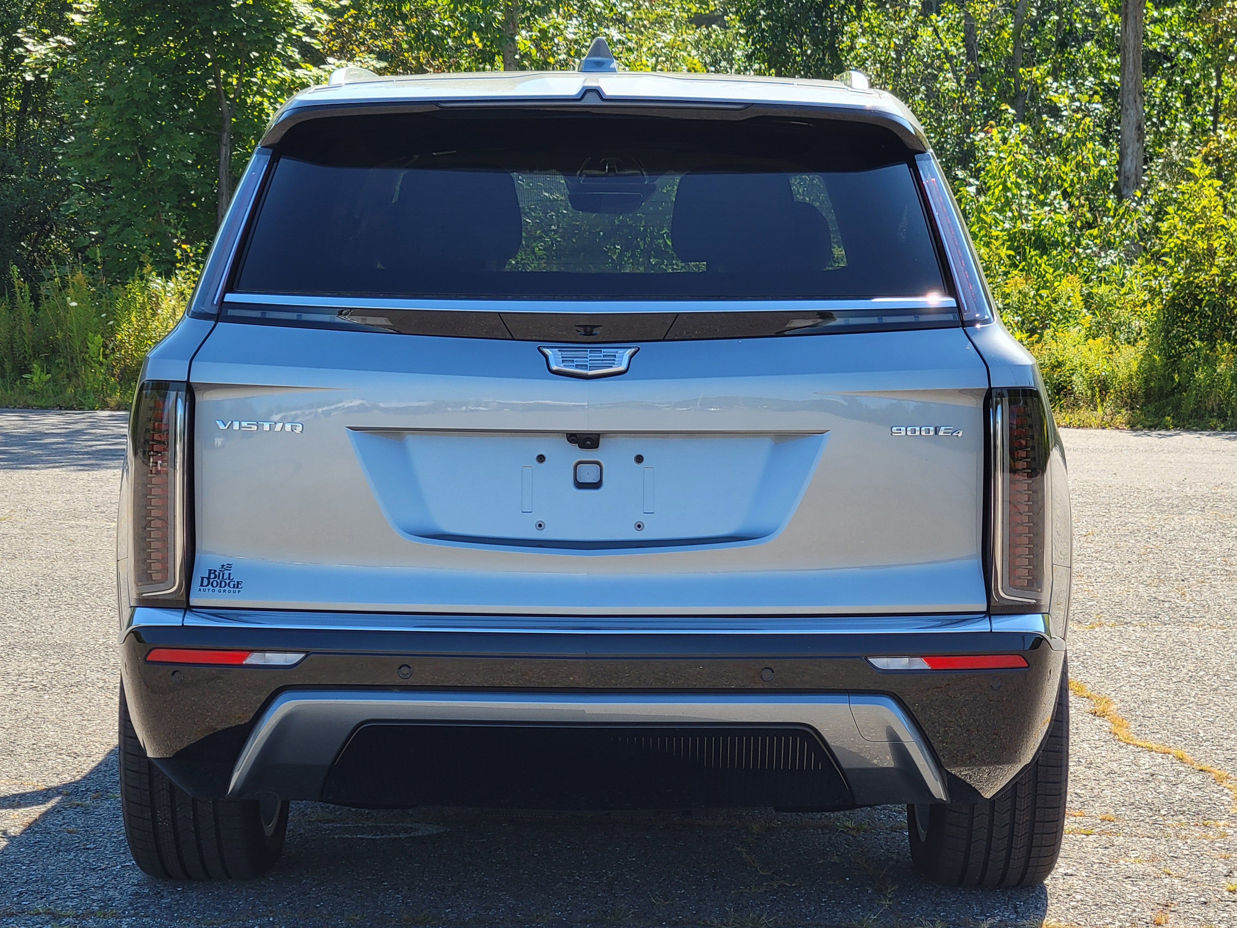 2026 Cadillac VISTIQ Luxury