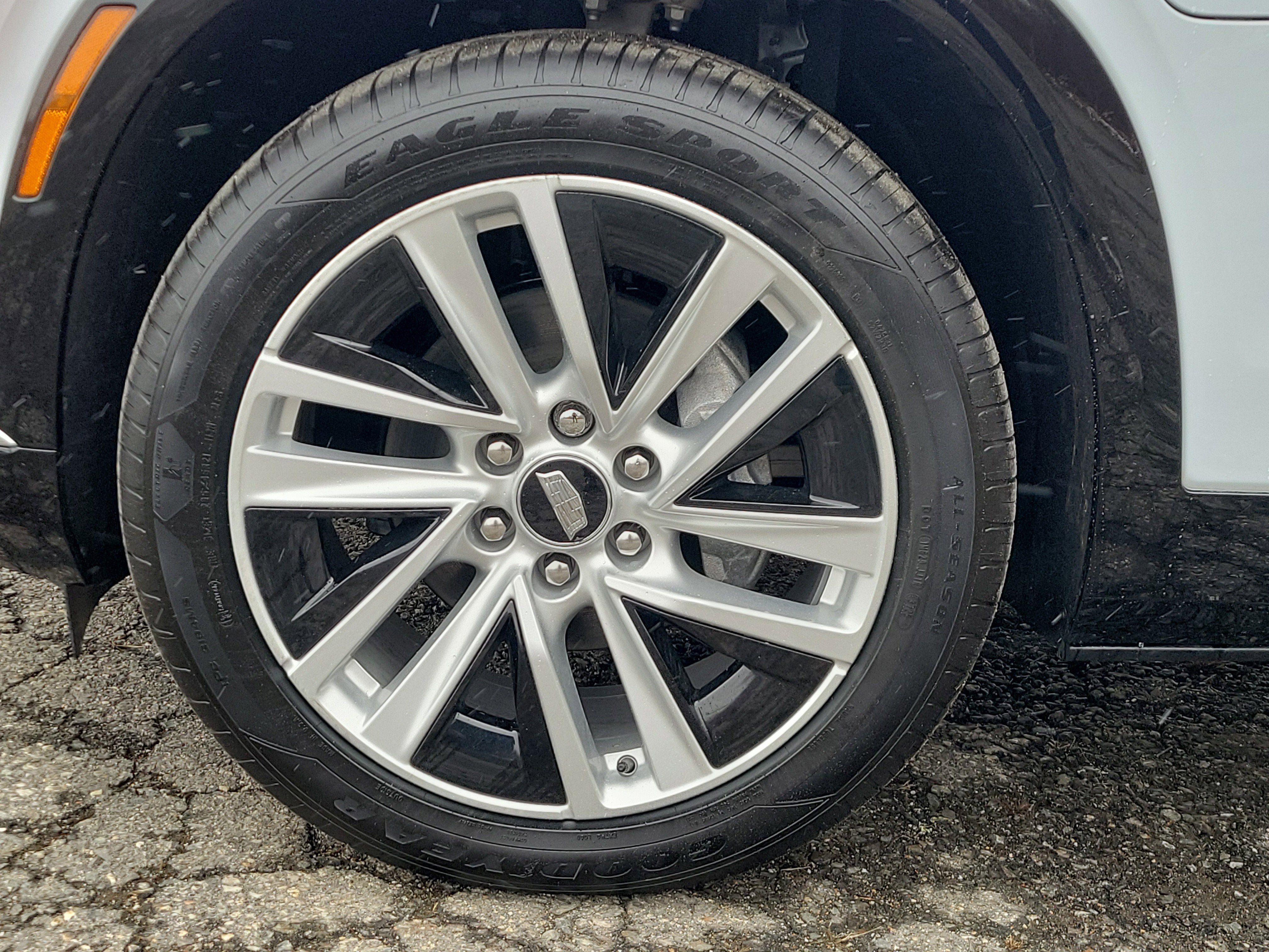 2026 Cadillac VISTIQ Luxury