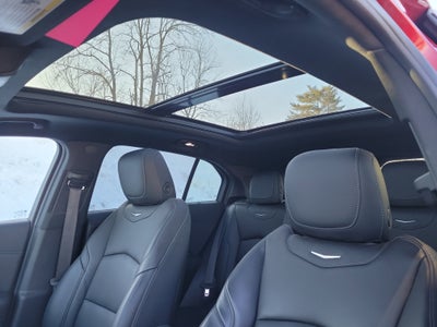 2023 Cadillac XT4 Luxury