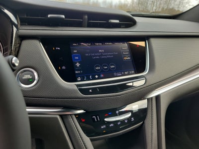 2026 Cadillac XT5 Luxury