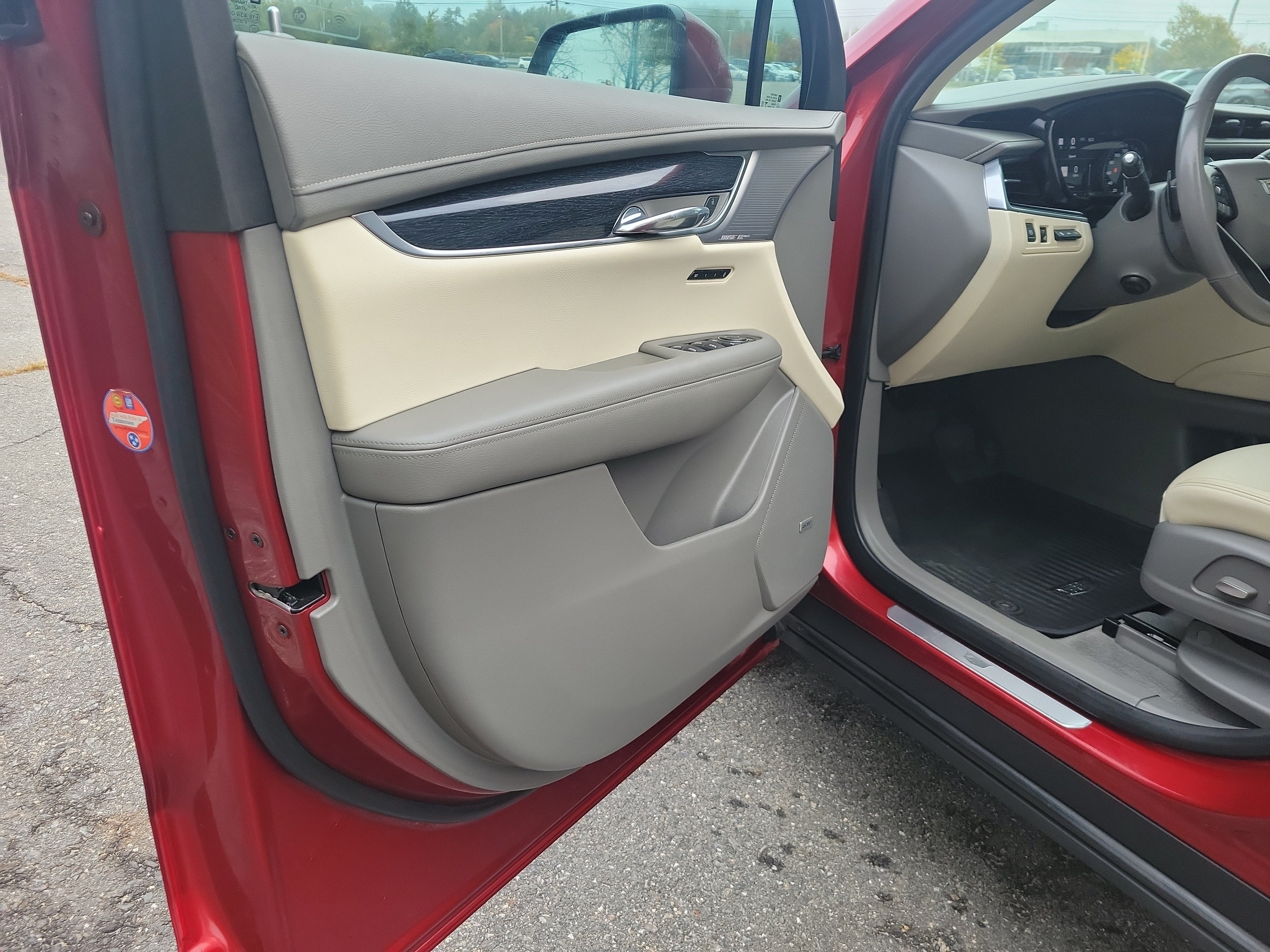 2022 Cadillac XT6 Premium Luxury