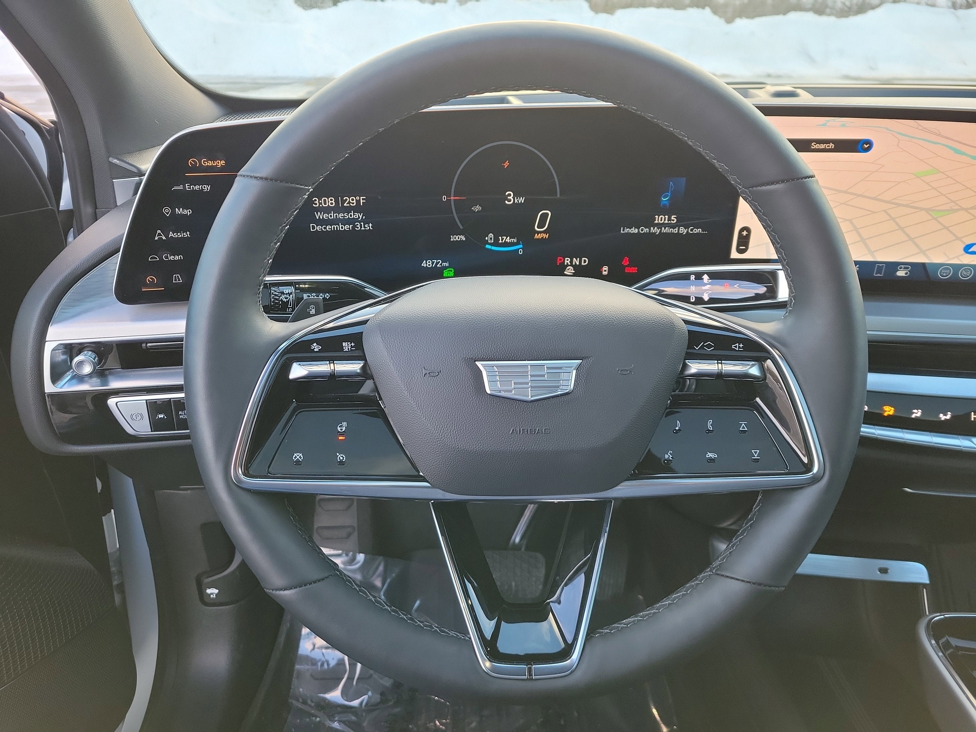 2025 Cadillac LYRIQ Luxury 1