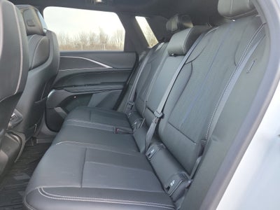 2025 Cadillac LYRIQ Luxury 1