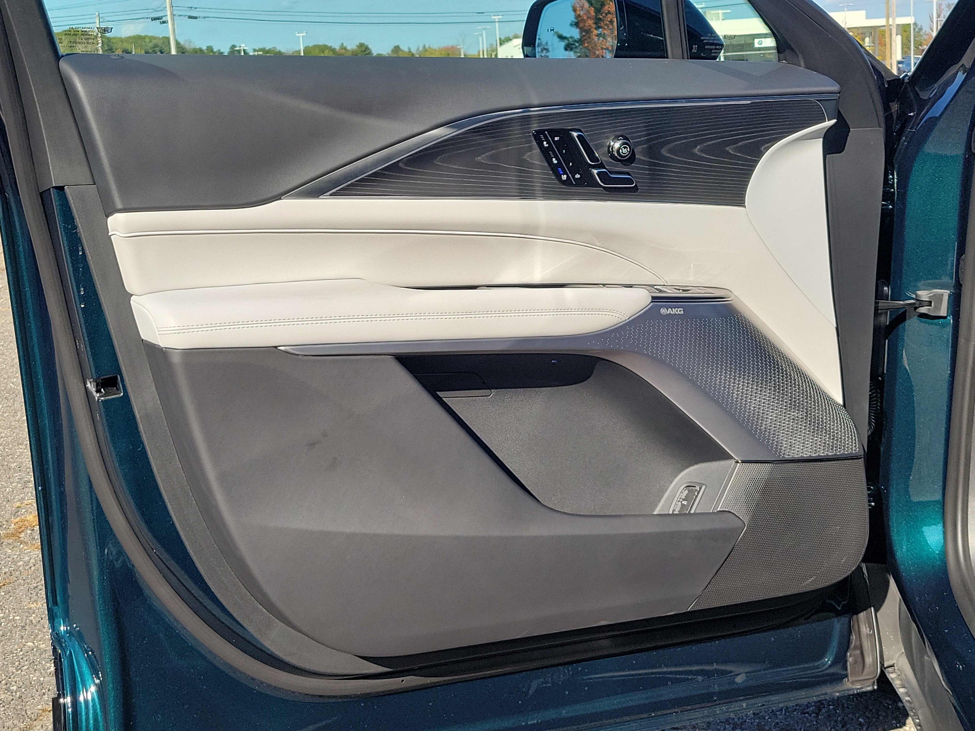 2026 Cadillac LYRIQ Premium Luxury