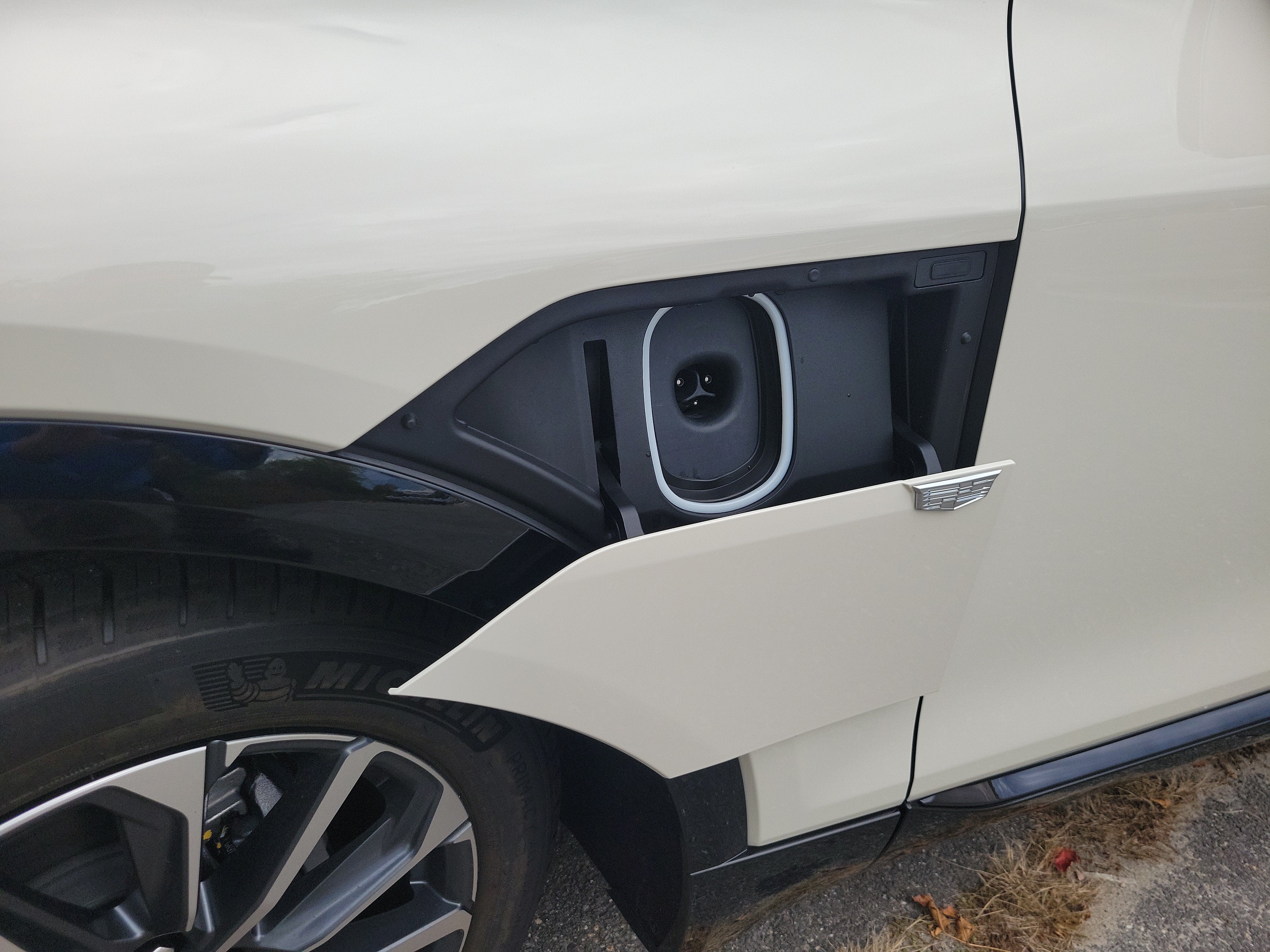 2027 Cadillac LYRIQ Premium Sport