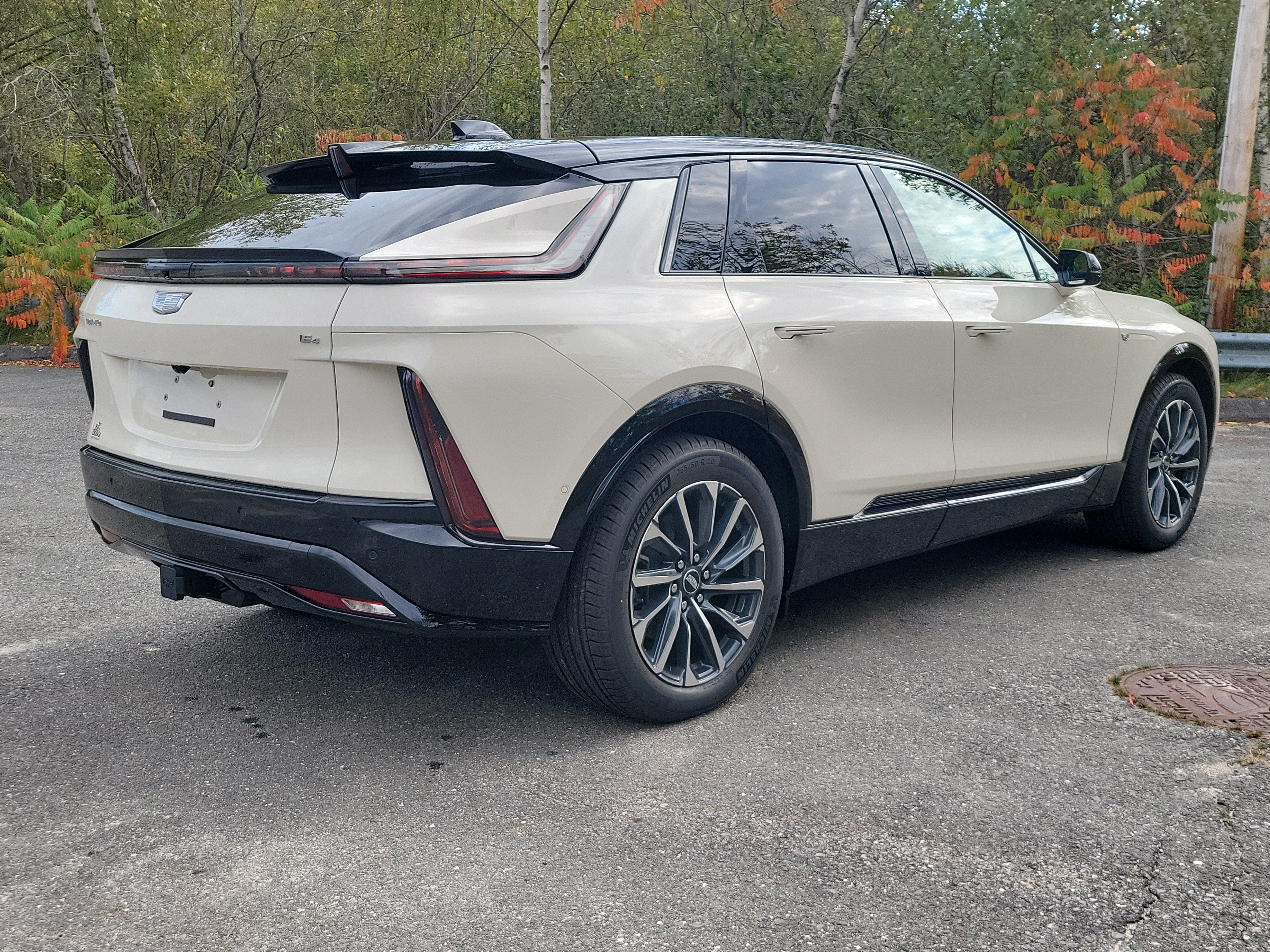2027 Cadillac LYRIQ Premium Sport