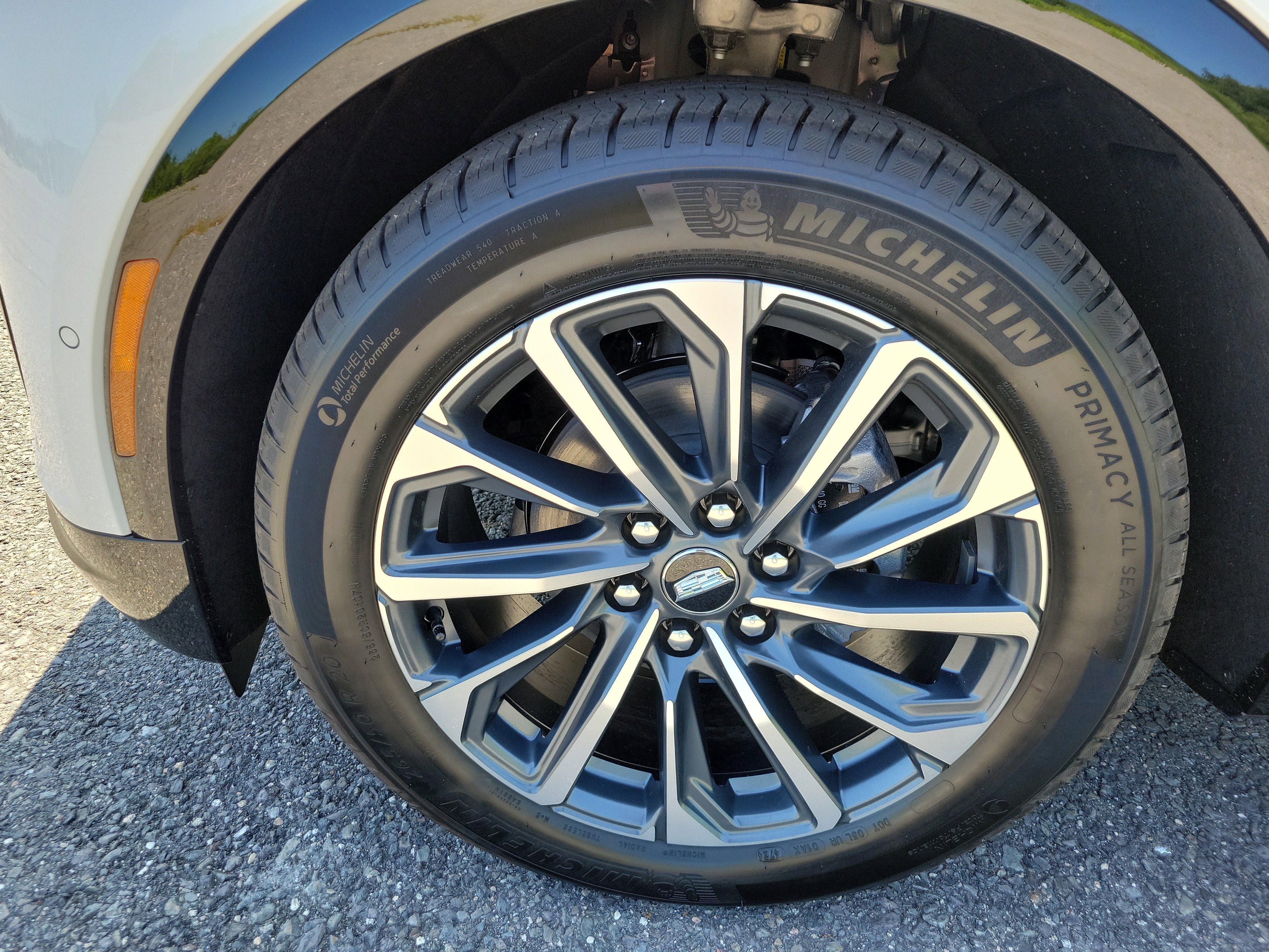 2025 Cadillac LYRIQ Sport 2