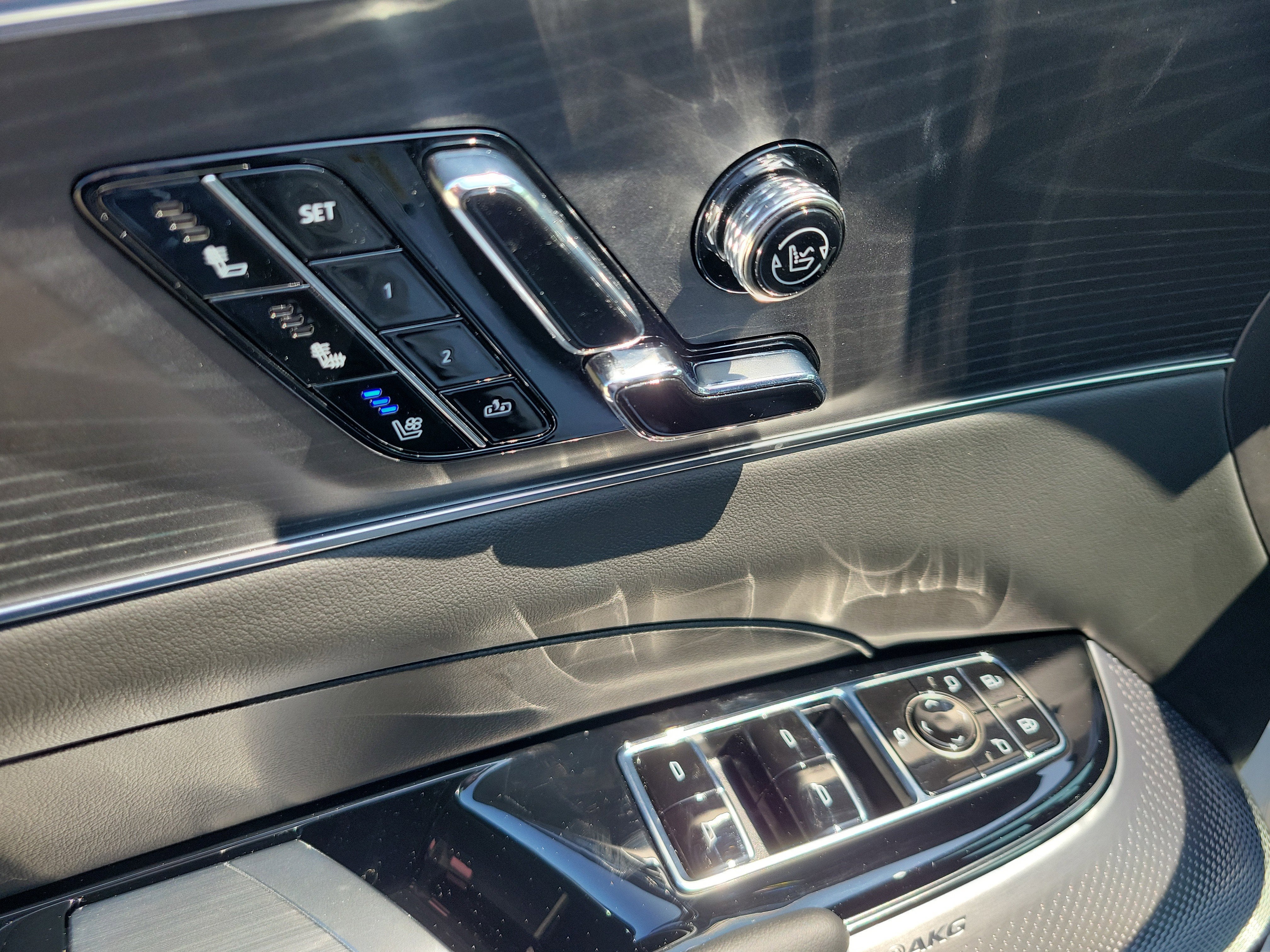 2025 Cadillac LYRIQ Sport 2