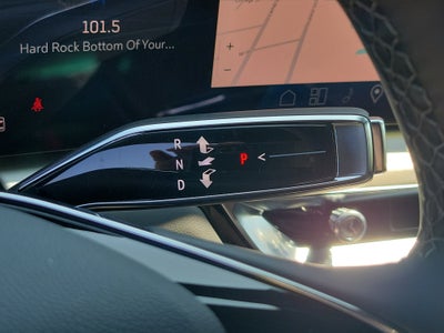 2025 Cadillac LYRIQ Sport 2