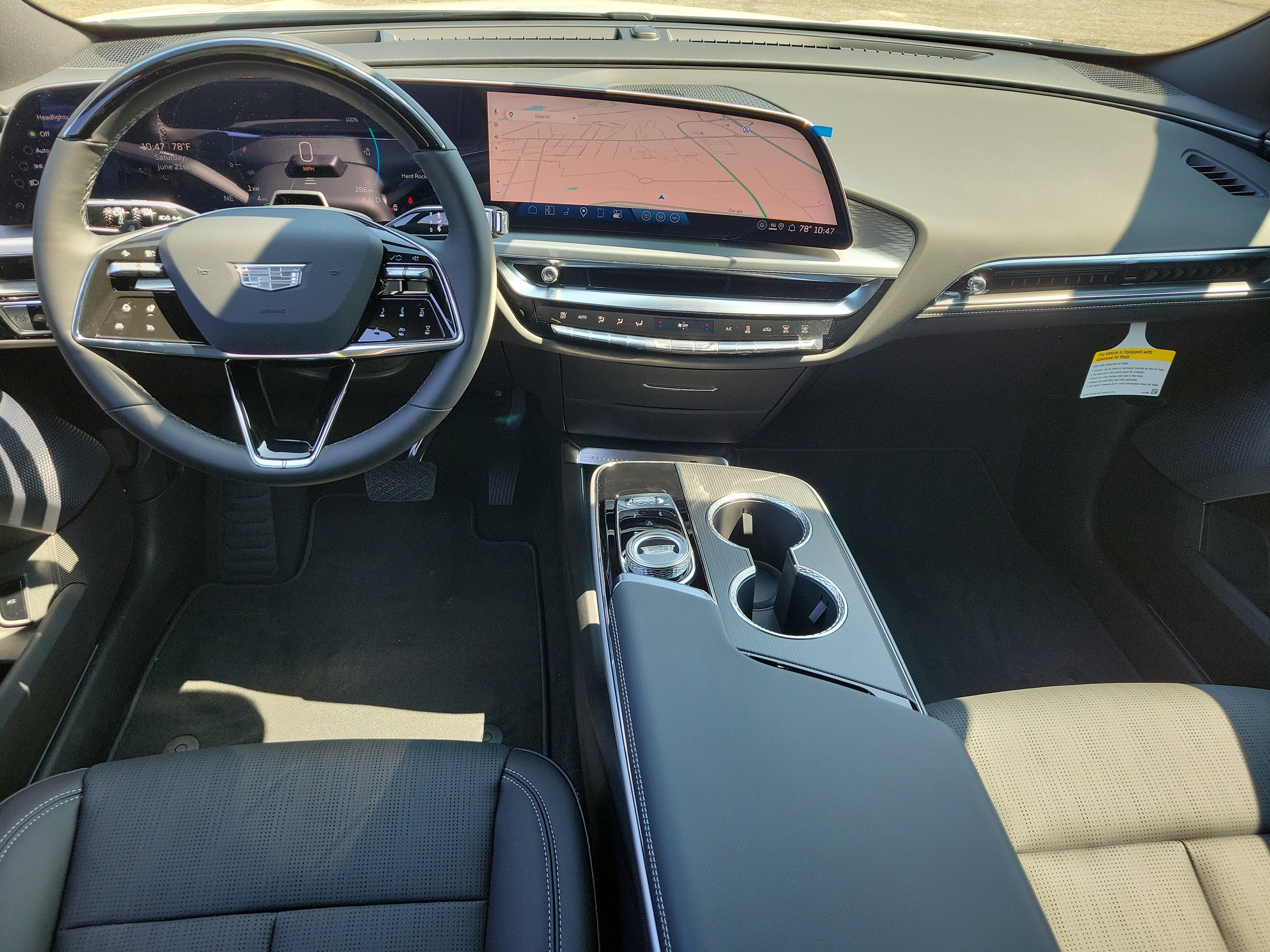 2025 Cadillac LYRIQ Sport 2