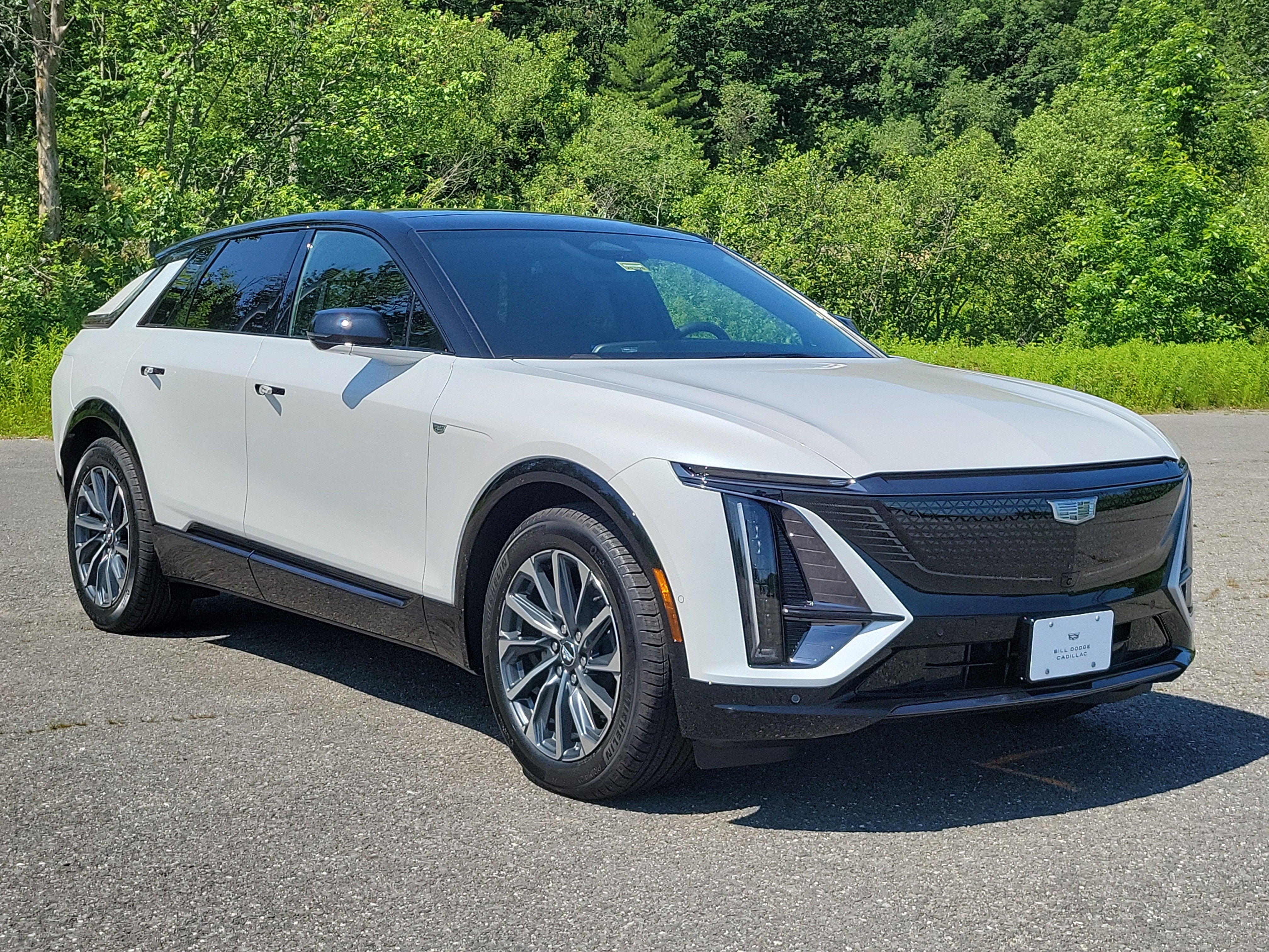 2025 Cadillac LYRIQ Sport 2