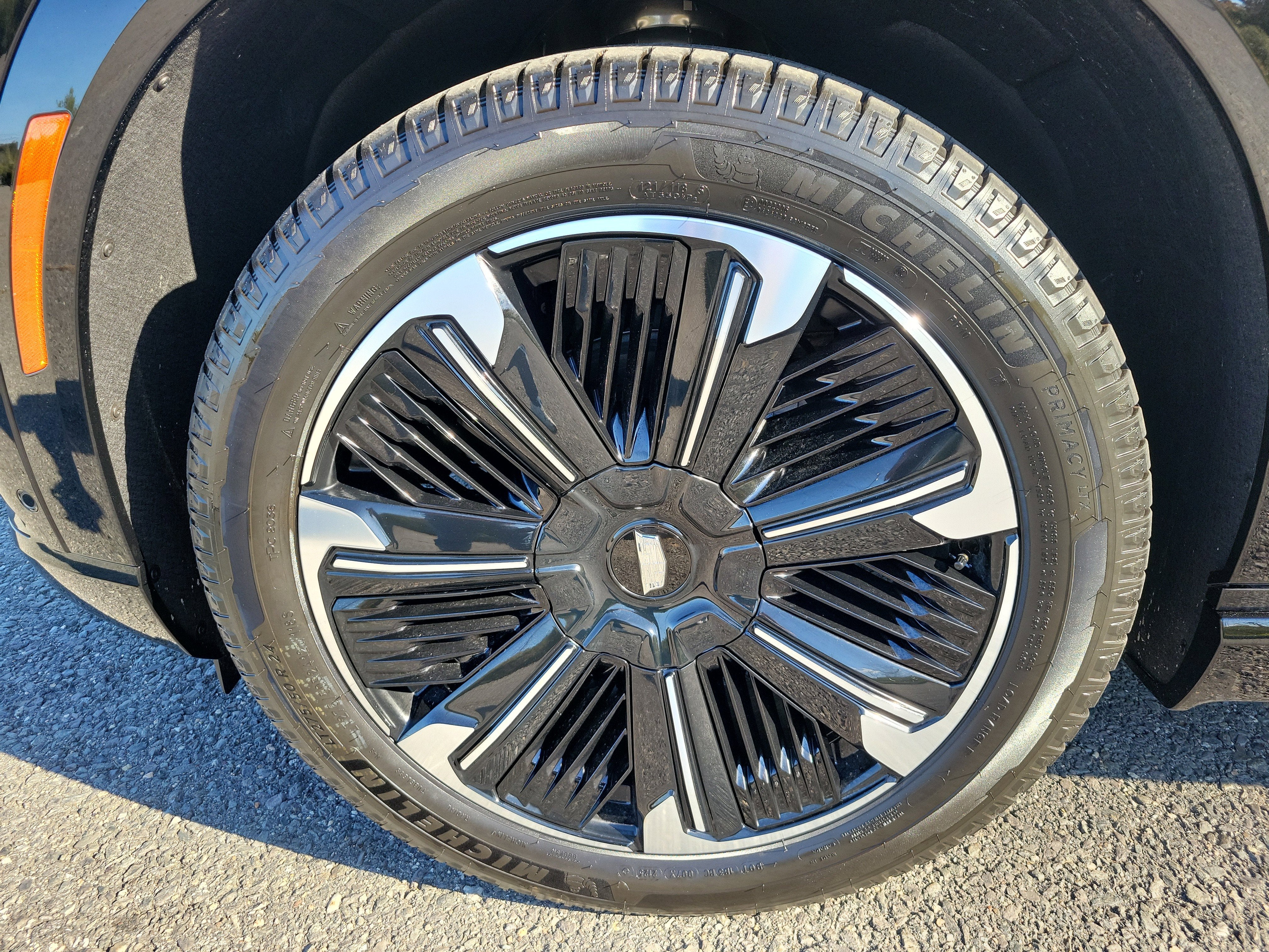 2026 Cadillac ESCALADE IQL Sport