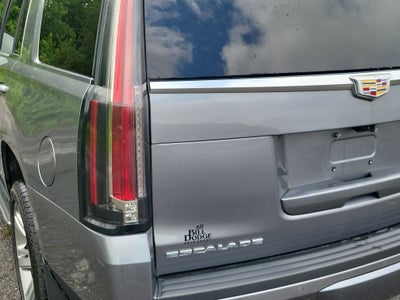 2018 Cadillac Escalade Luxury