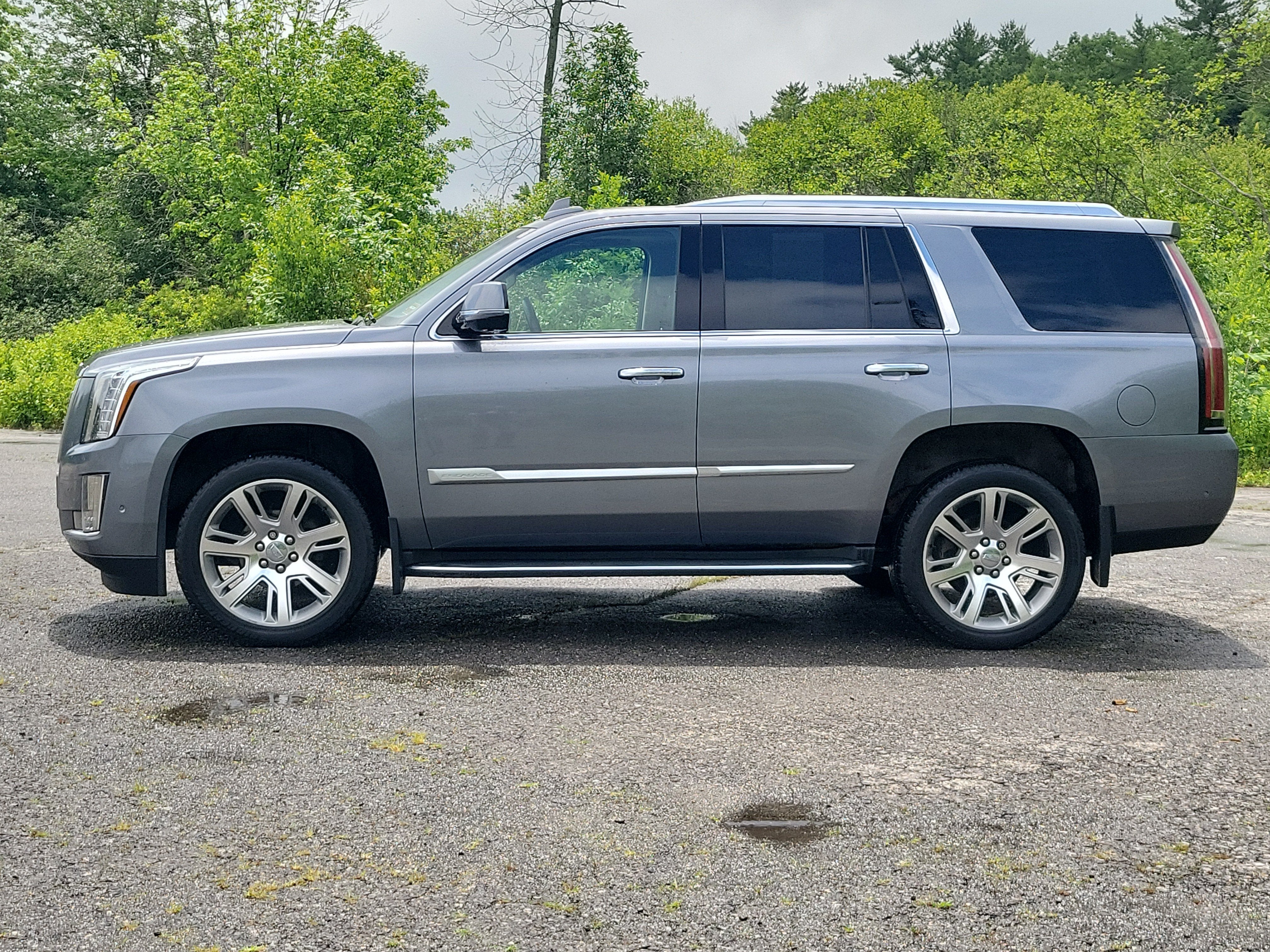 2018 Cadillac Escalade Luxury