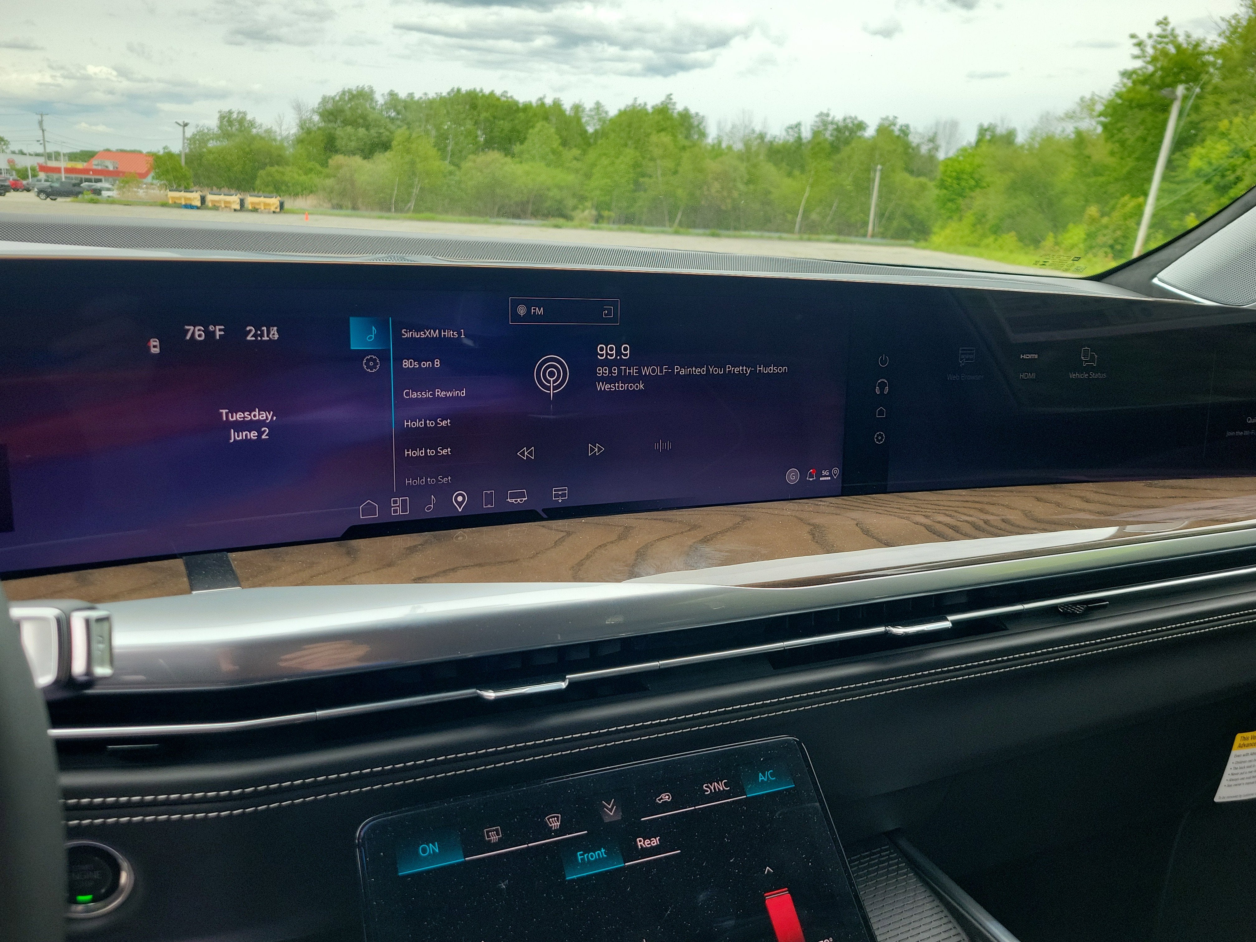 2026 Cadillac Escalade Platinum Sport