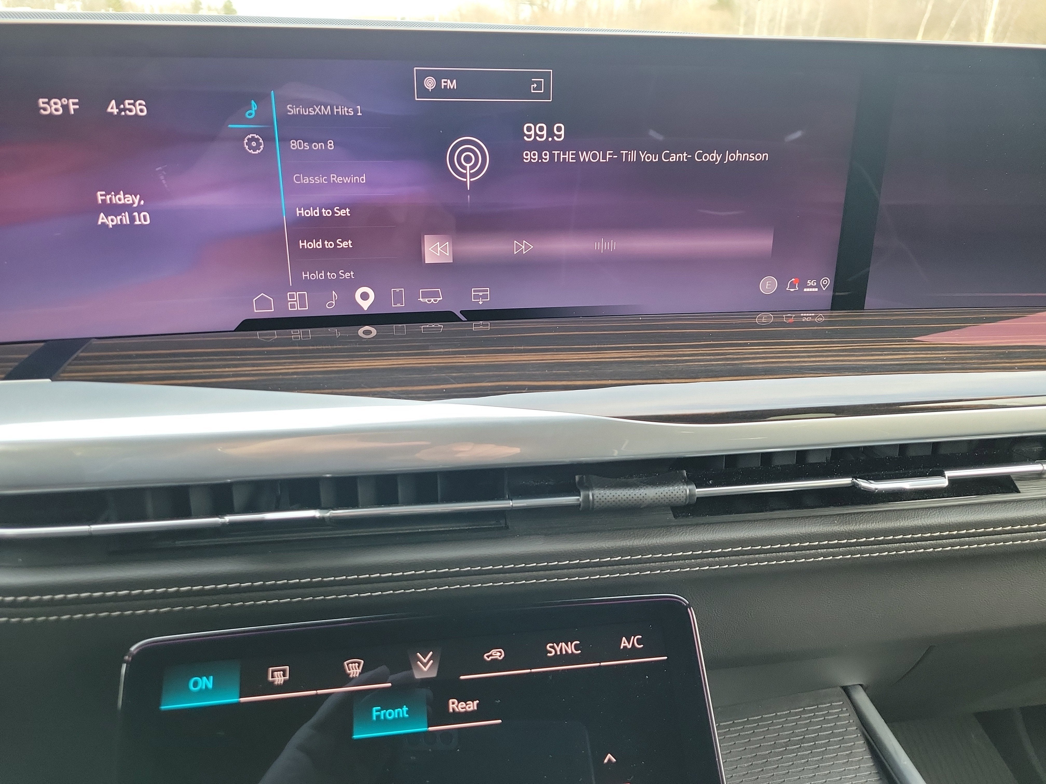 2025 Cadillac Escalade ESV Premium Luxury