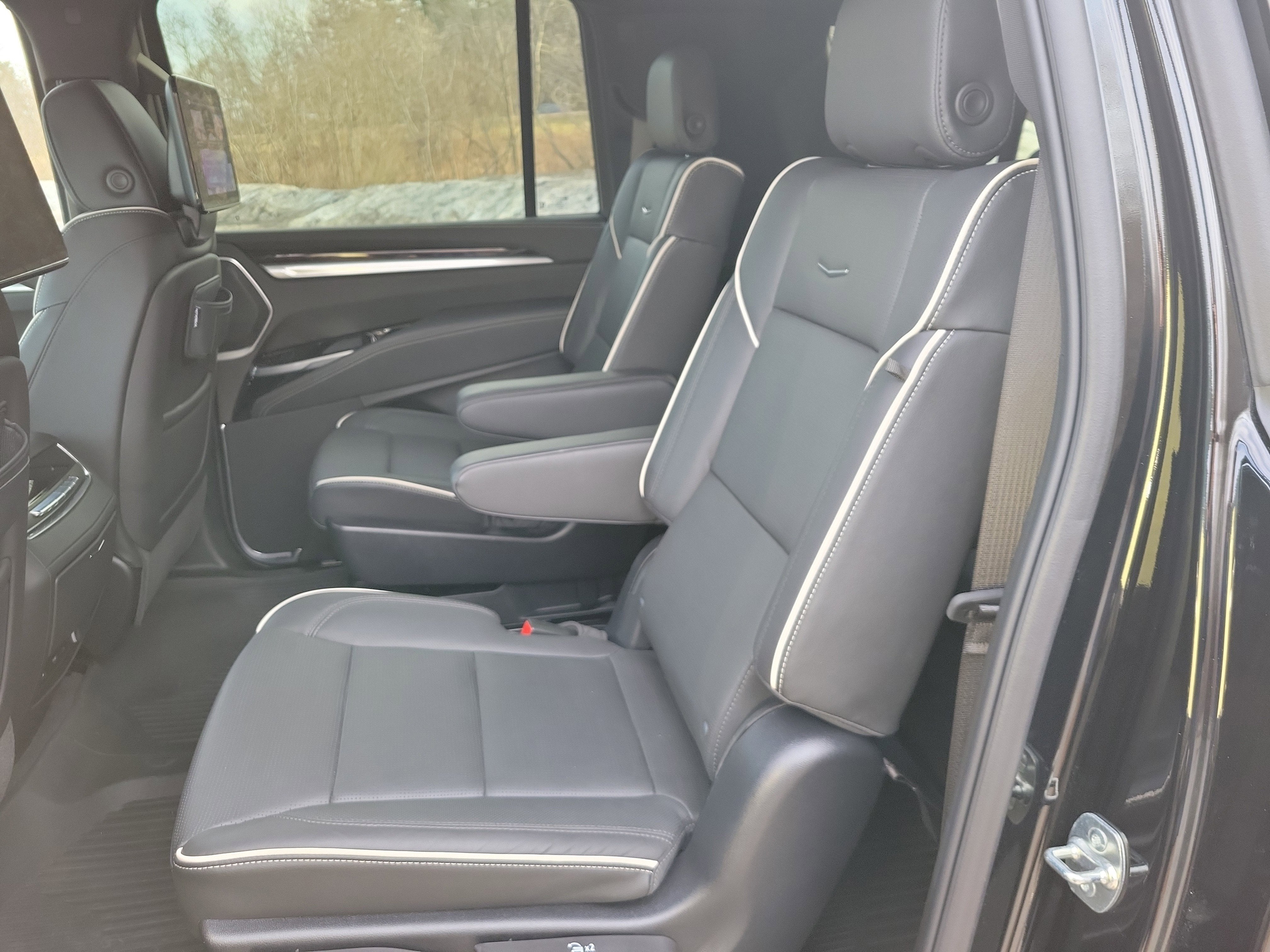 2025 Cadillac Escalade ESV Premium Luxury