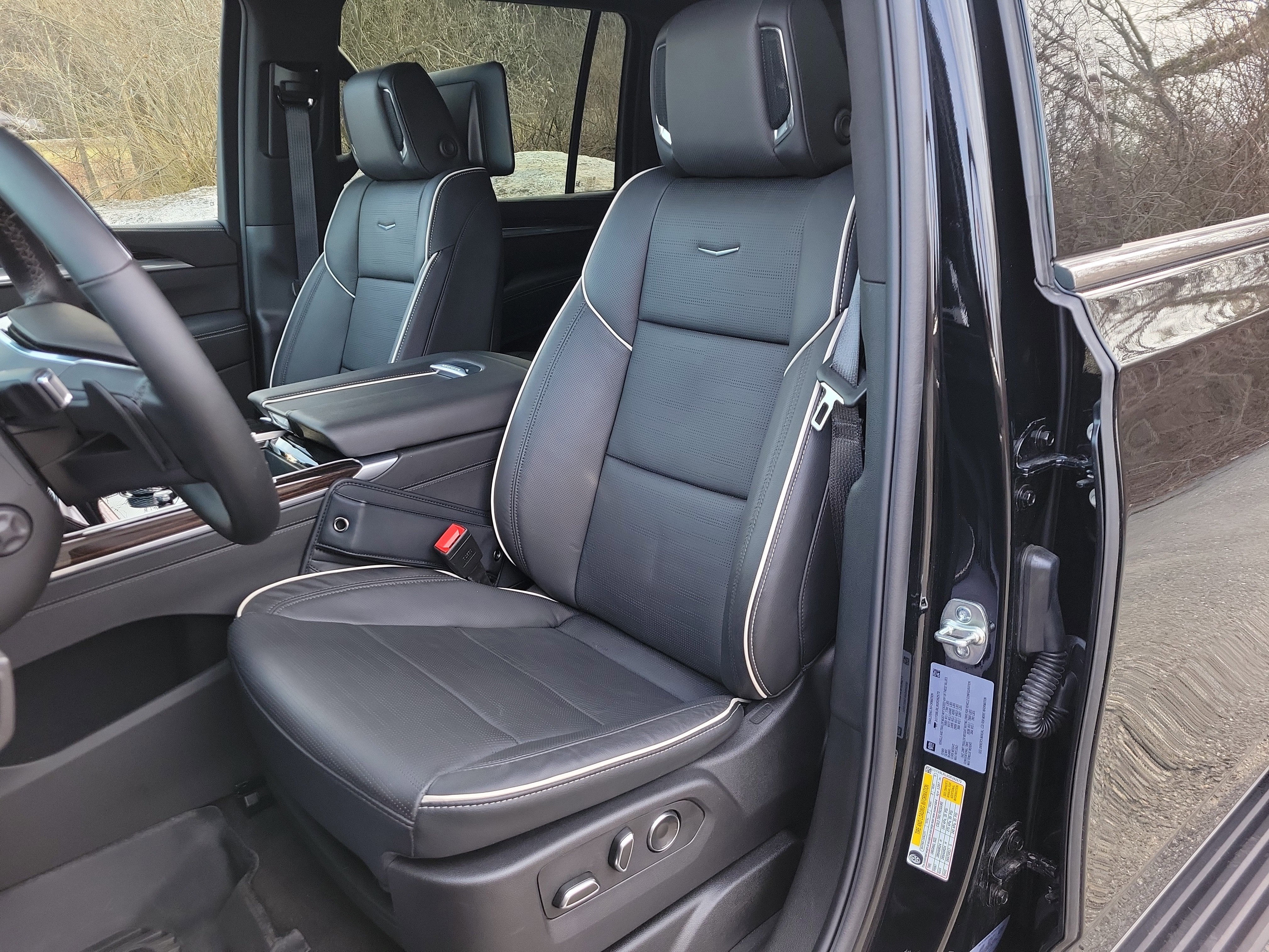 2025 Cadillac Escalade ESV Premium Luxury