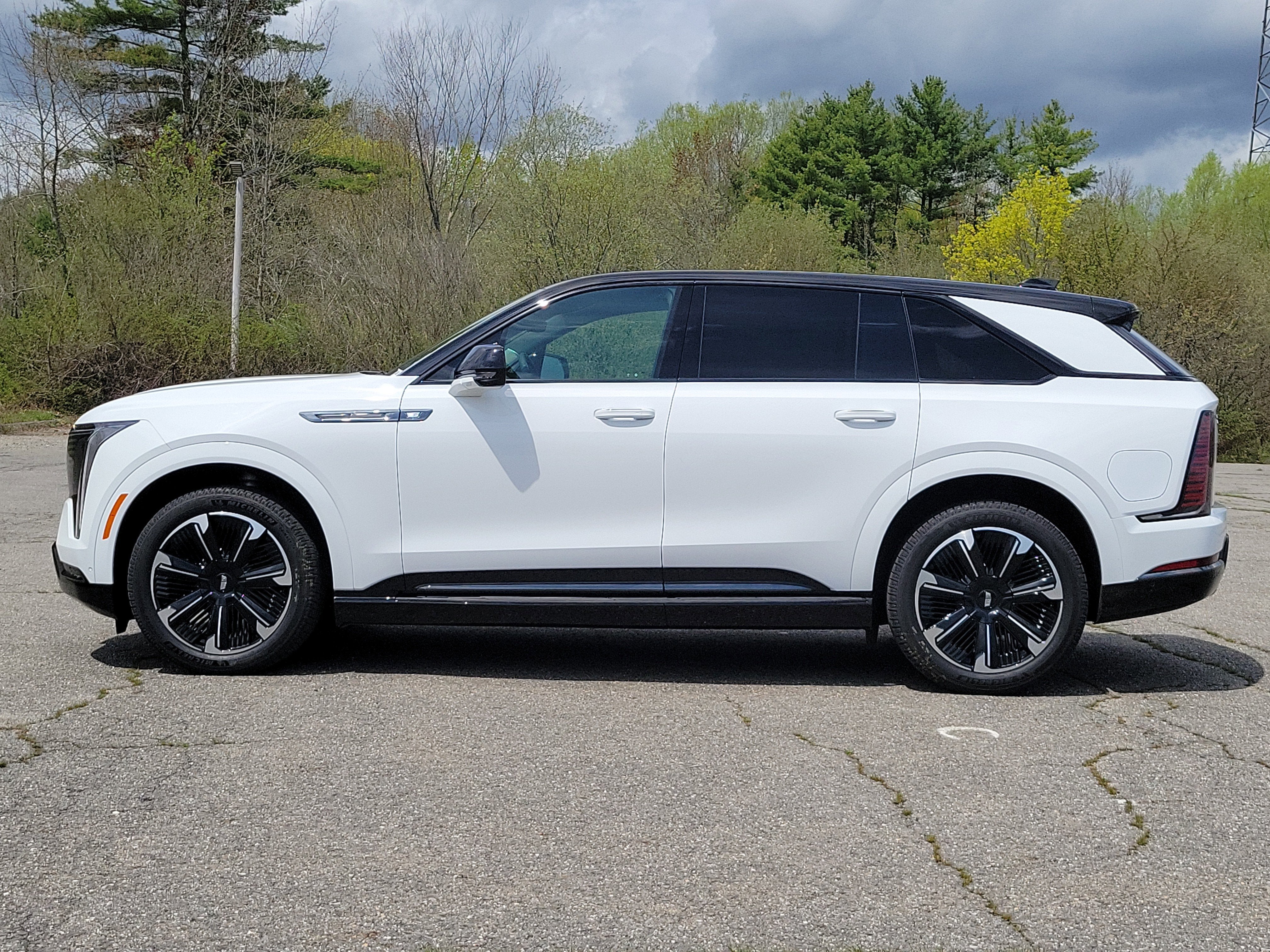 2025 Cadillac ESCALADE IQ Sport 2