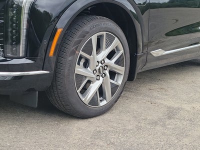 2027 Cadillac OPTIQ Premium Luxury
