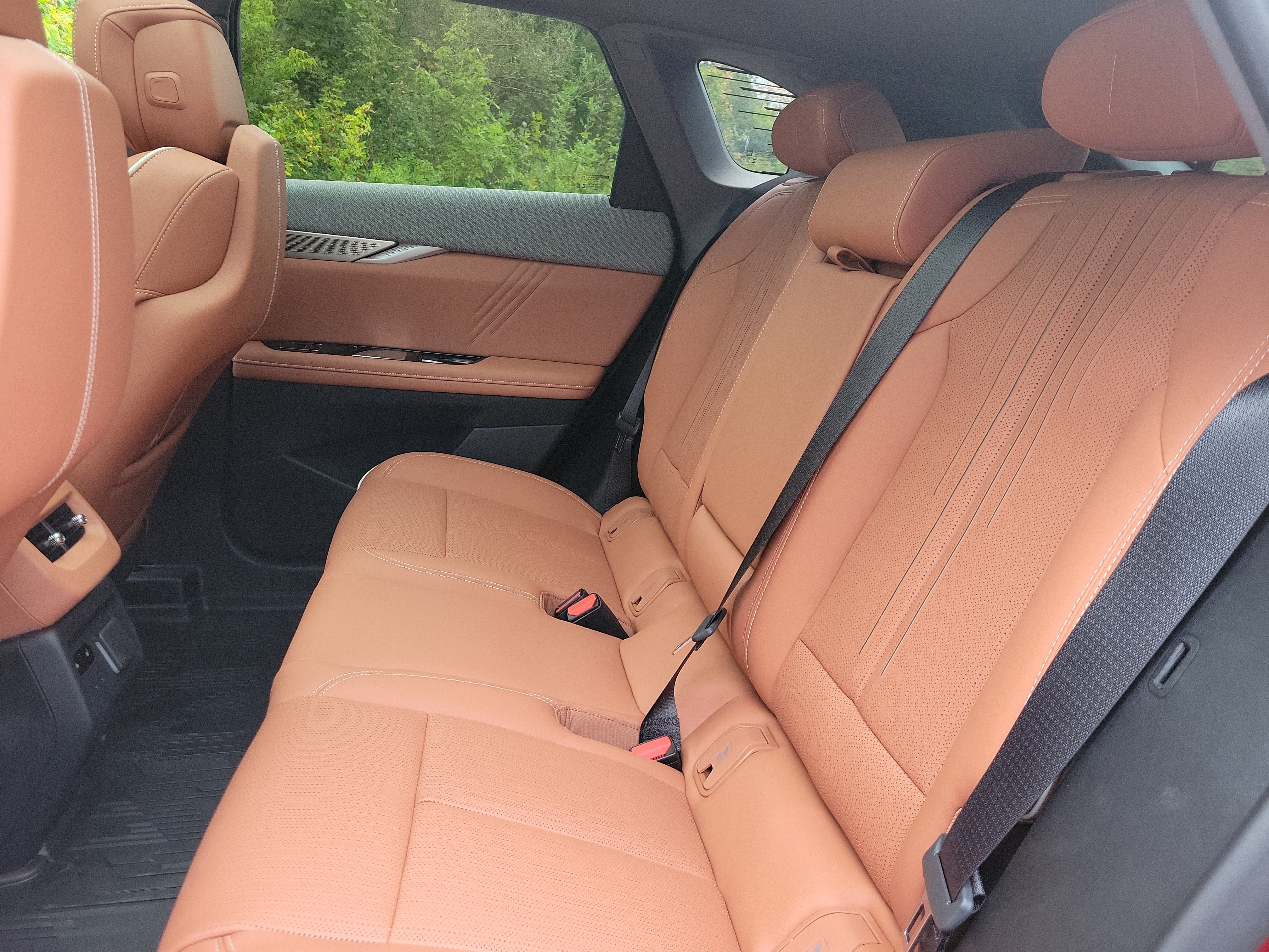 2027 Cadillac OPTIQ Premium Luxury
