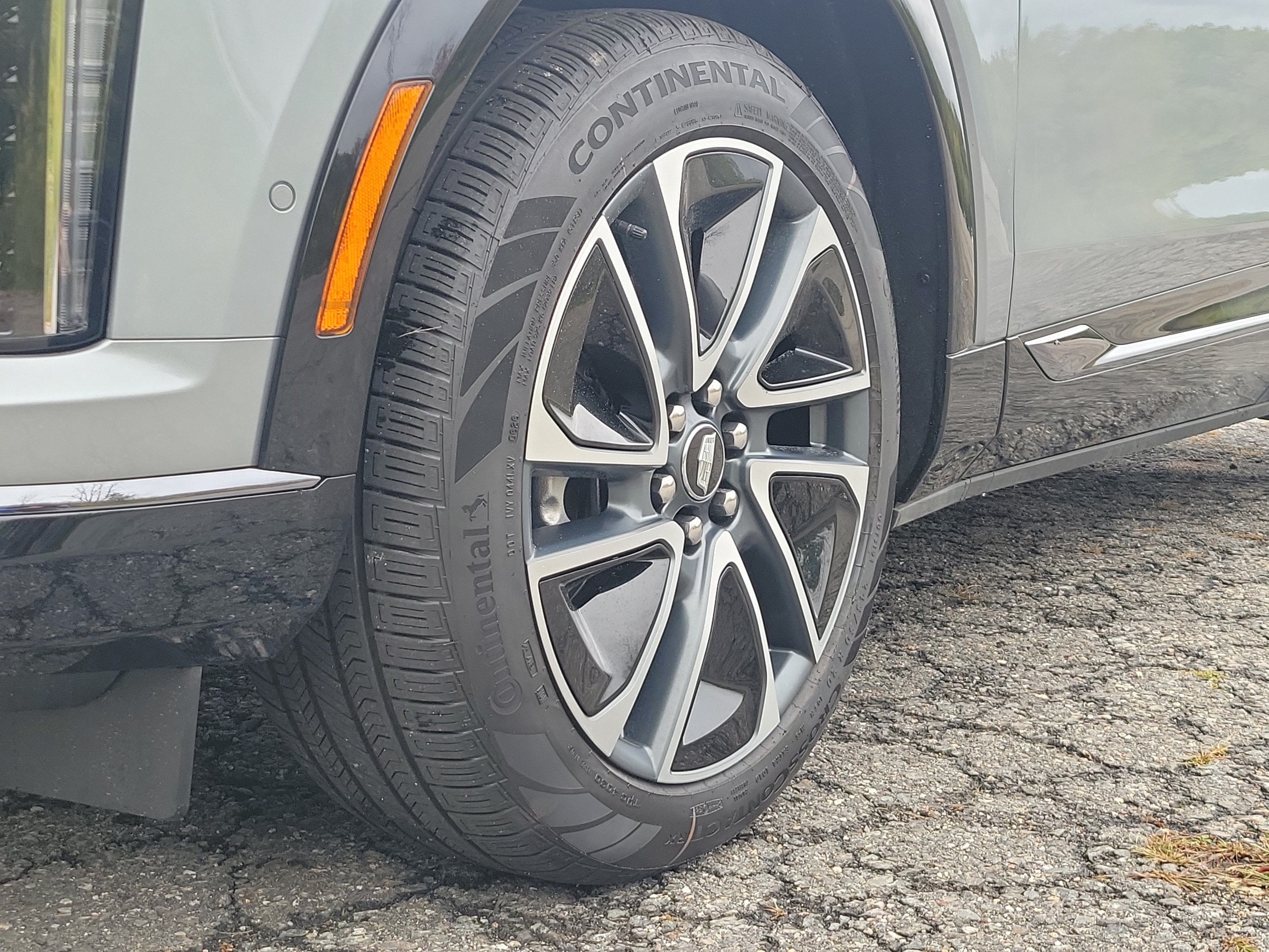 2027 Cadillac OPTIQ Premium Sport